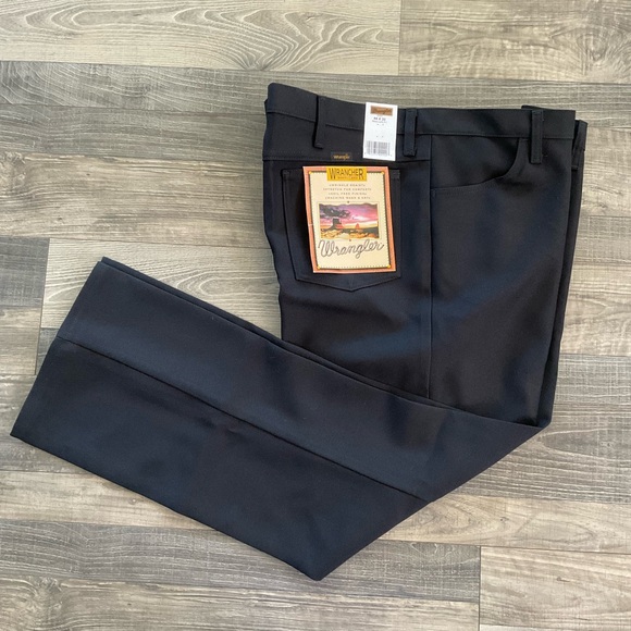 44x30 NWT Wrangler 82BK Dress Jeans Men's Black Western Pants Polyester - Picture 1 of 11